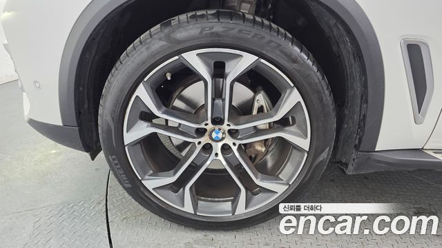 BMW X5 (G05) xDrive 30d xLine 2023 — фото 5