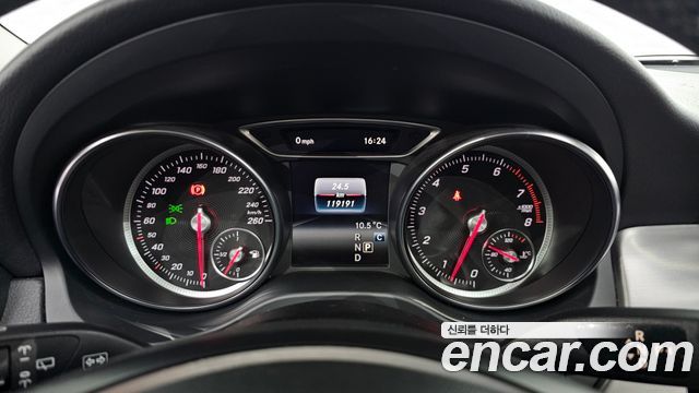 Mercedes-Benz GLA-Class (X156) GLA220 Premium 2019 — фото 8