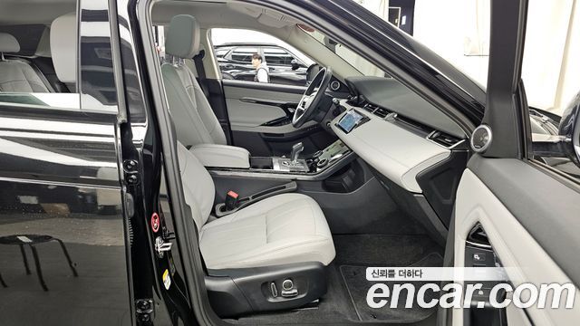 Land Rover Range Rover Evoque (II) P250 SE 2021 — фото 11