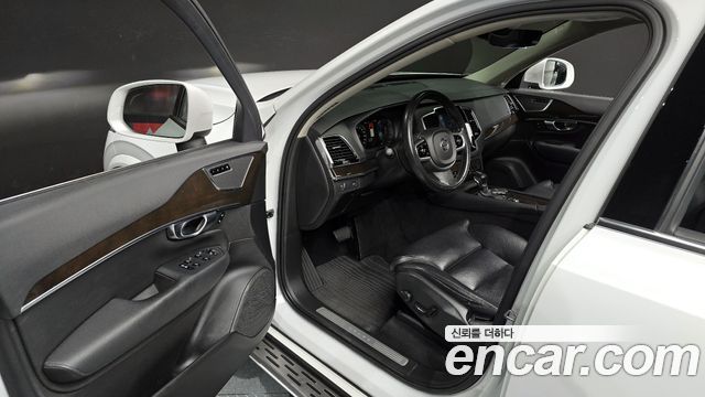 Volvo XC90 (II) D5 Momentum 2017 — фото 10