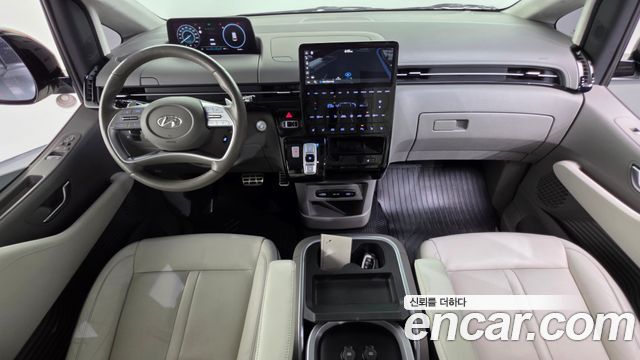 Hyundai Staria 4WD Lounge 7-Seater Limousine 2023 — фото 7