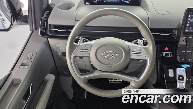 Hyundai Staria 4WD Lounge 7-Seater Limousine 2023 — фото 13