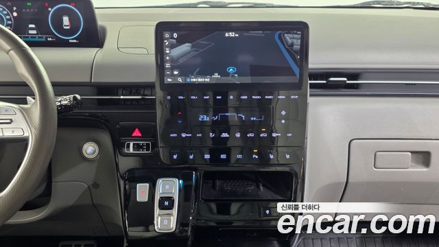 Hyundai Staria 4WD Lounge 7-Seater Limousine 2023 — фото 14