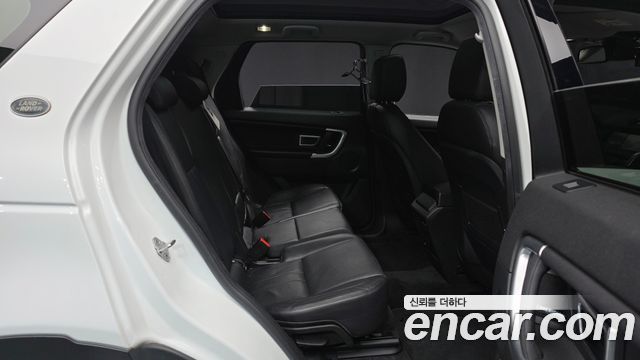 Land Rover Discovery Sport 2.0 TD4 SE 2019 — фото 12
