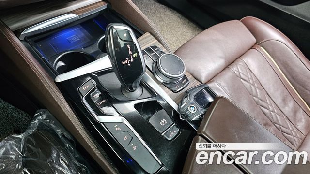 BMW 6 Series GT (G32) 640i xDrive Luxury 2019 — фото 9