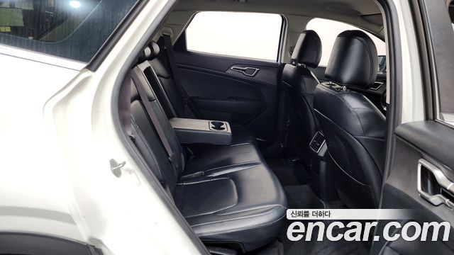 Kia Sportage (V) Diesel 2.0 2WD Prestige 2022 — фото 12