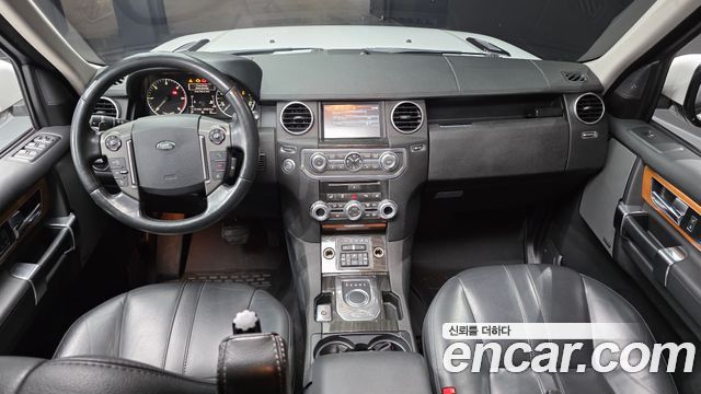 Land Rover Discovery 4 3.0 SDV6 SE 2015 — фото 7