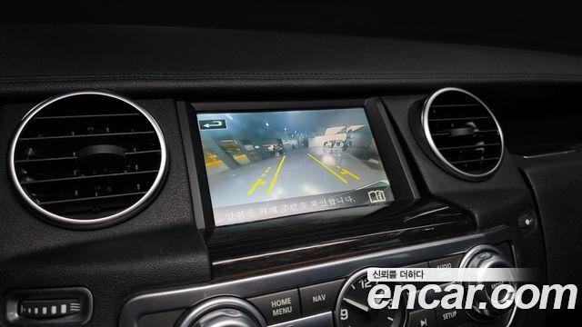 Land Rover Discovery 4 3.0 SDV6 SE 2015 — фото 15