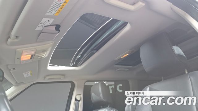 Land Rover Discovery 4 3.0 SDV6 SE 2015 — фото 19
