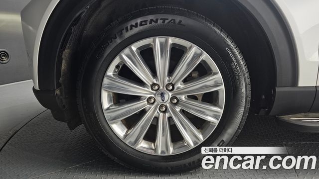Ford Explorer (VI) 2.3 LimIted 4WD 2021 — фото 5