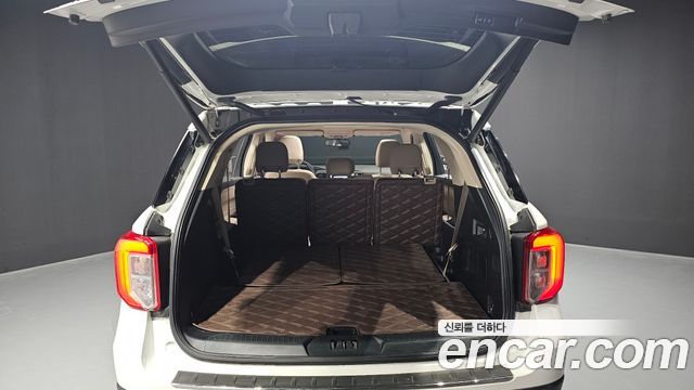 Ford Explorer (VI) 2.3 LimIted 4WD 2021 — фото 24