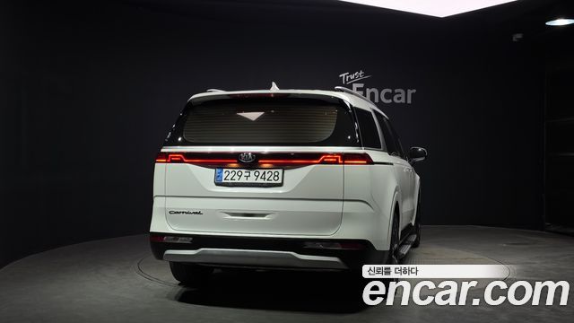 Kia Carnival (IV) Diesel 9-Seater Prestige 2021 — фото 4