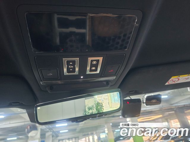 Land Rover Defender (L663) 110 P300 X-Dynamic SE 2025 — фото 15