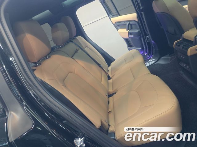 Land Rover Defender (L663) 110 P300 X-Dynamic SE 2025 — фото 21