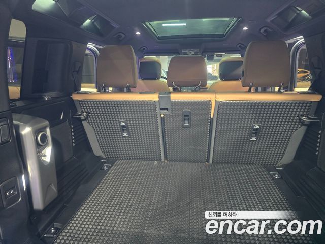 Land Rover Defender (L663) 110 P300 X-Dynamic SE 2025 — фото 23