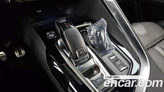 Peugeot 3008 (II) 1.2 Pure Tech GT 2022 — фото 9