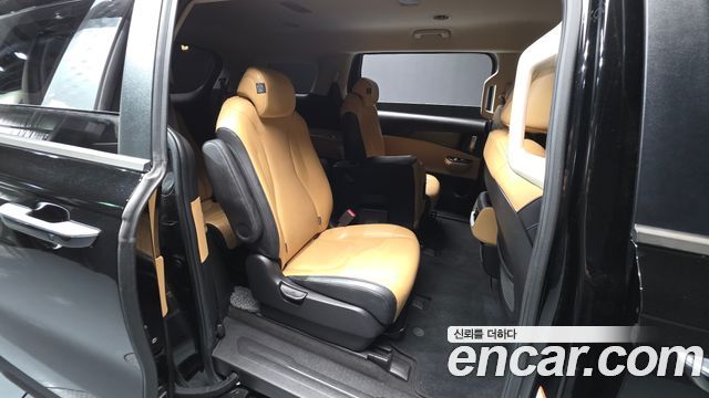 Kia Carnival (IV) Diesel 11-Seater Prestige 2022 — фото 12
