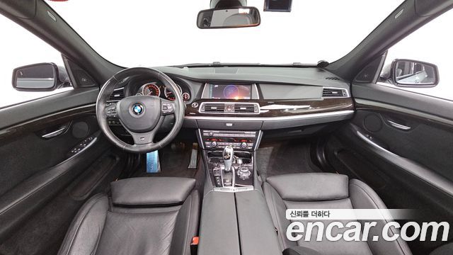 BMW 5 Series GT (F07) GT 50i xDrive 2012 — фото 7