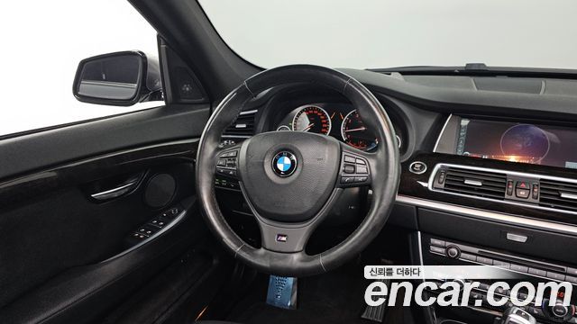 BMW 5 Series GT (F07) GT 50i xDrive 2012 — фото 17