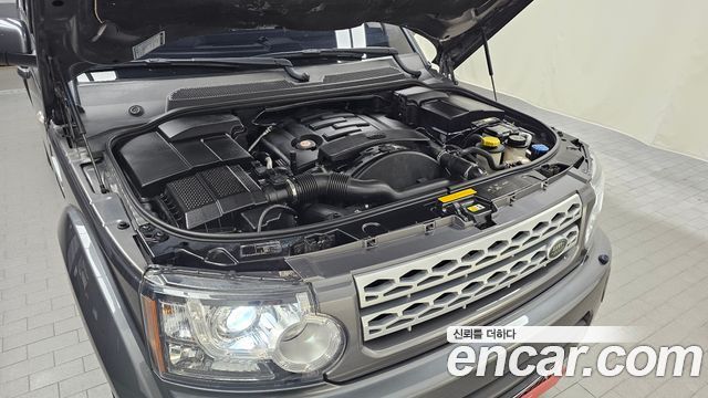 Land Rover Discovery 4 3.0 SDV6 SE 2013 — фото 6