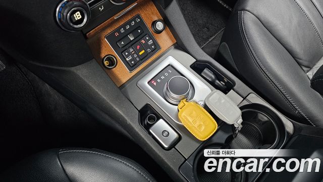 Land Rover Discovery 4 3.0 SDV6 SE 2013 — фото 9