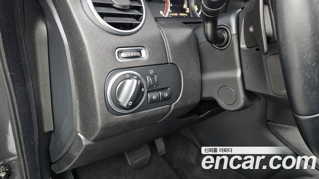 Land Rover Discovery 4 3.0 SDV6 SE 2013 — фото 14