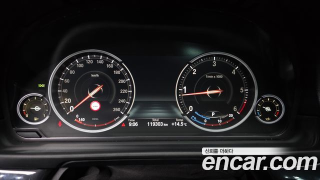 BMW 5 Series (F10) 520d xDrive M Aero Dynamic 2016 — фото 8