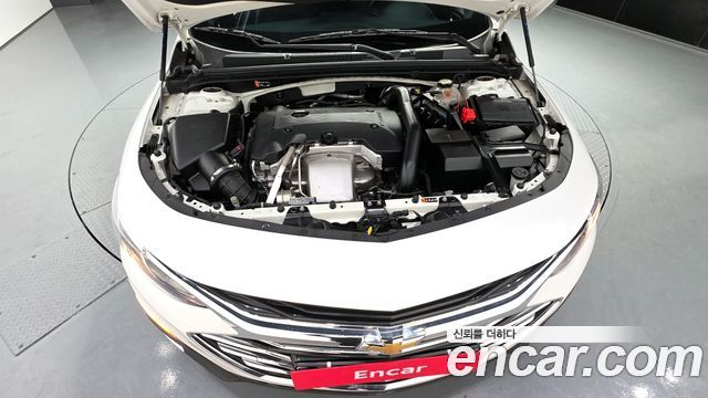 Chevrolet Malibu 2.0 Turbo LT Special 2021 — фото 6