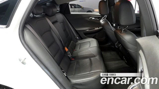 Chevrolet Malibu 2.0 Turbo LT Special 2021 — фото 16