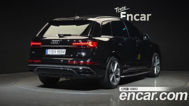 Audi Q7 (4M) 55 TFSI Quattro Premium 2022 — фото 2
