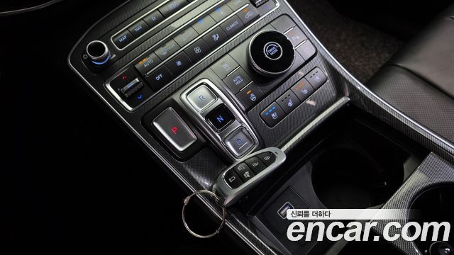 Hyundai Santa Fe Diesel 2.2 2WD Prestige 2021 — фото 9