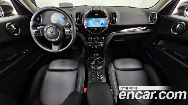 MINI Cooper Countryman Classic Plus Launch Pack 2nd Gen 2023 — фото 7