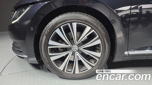 Volkswagen Arteon 2.0 TDI Premium 2019 — фото 5
