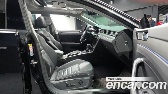 Volkswagen Arteon 2.0 TDI Premium 2019 — фото 11