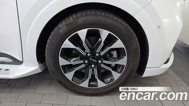 Kia Carnival (IV) Diesel 9-Seater Hi-Limousine Signature 2022 — фото 5