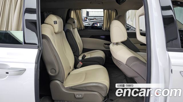 Kia Carnival (IV) Diesel 9-Seater Hi-Limousine Signature 2022 — фото 12