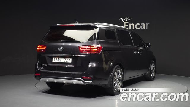 Kia Carnival Gasoline 9-Seater Prestige 2020 — фото 2