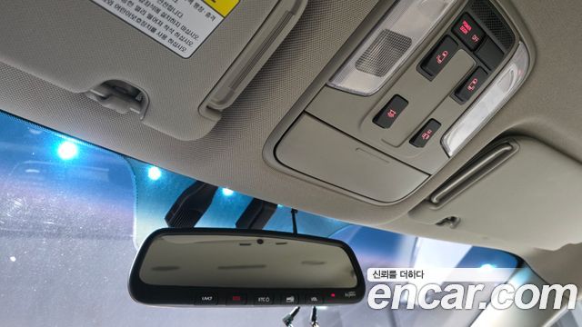 Kia Carnival Gasoline 9-Seater Prestige 2020 — фото 17