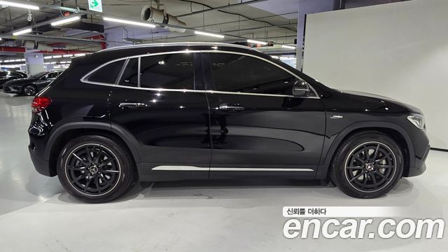 Mercedes-Benz GLA-Class (H247) GLA45 AMG 4MATIC+ 2023 — фото 9