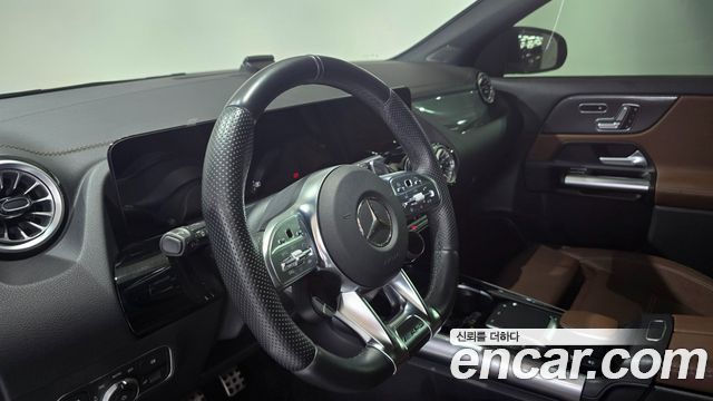 Mercedes-Benz GLA-Class (H247) GLA45 AMG 4MATIC+ 2023 — фото 19