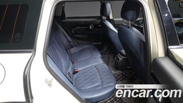 MINI Cooper S Clubman Classic 2nd 2023 — фото 12