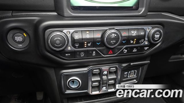 Jeep Wrangler (JL) 2.0 Overland Power Top 4Door 2022 — фото 17
