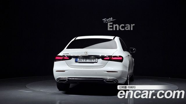 Mercedes-Benz E-Class (W213) E250 Exclusive 2021 — фото 4