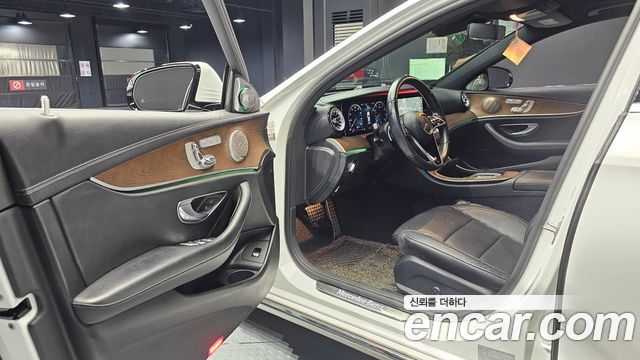 Mercedes-Benz E-Class (W213) E250 Exclusive 2021 — фото 11