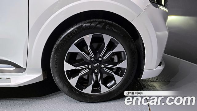 Kia Carnival (IV) Gasoline 9-Seater Hi-Limousine Signature 2021 — фото 5