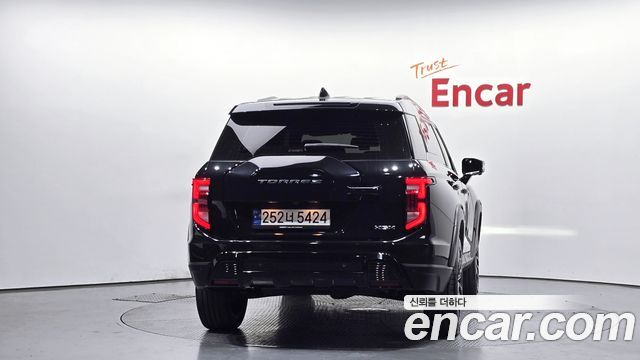 KG Mobility (SsangYong) Torres Gasoline 1.5 4WD Black Edition 2025 — фото 4