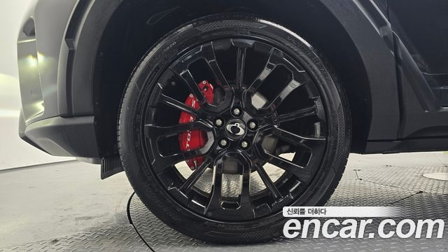 KG Mobility (SsangYong) Torres Gasoline 1.5 4WD Black Edition 2025 — фото 5