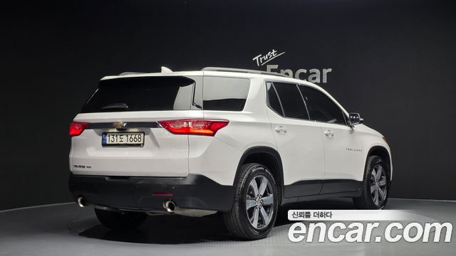 Chevrolet Traverse 3.6 AWD LT Leather Premium 2021 — фото 2