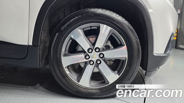 Chevrolet Traverse 3.6 AWD LT Leather Premium 2021 — фото 5