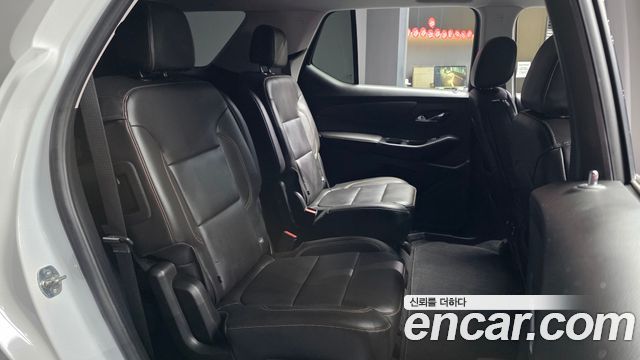 Chevrolet Traverse 3.6 AWD LT Leather Premium 2021 — фото 12